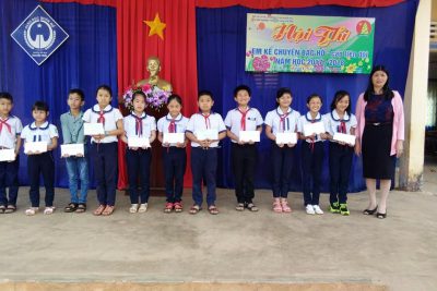 Hội thi” Em kể chuyện bác hồ”