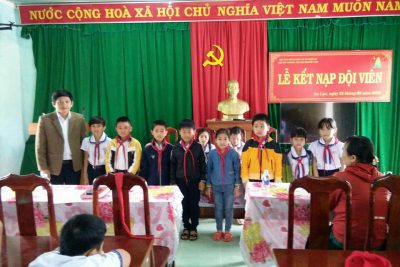 Lễ kết nạp đội viên